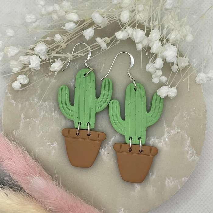 cactus shape earrings with pot