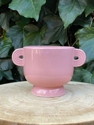 pink pot with handles